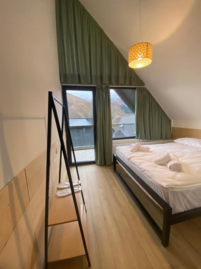Kazbegi View Cottages ภายนอก รูปภาพ