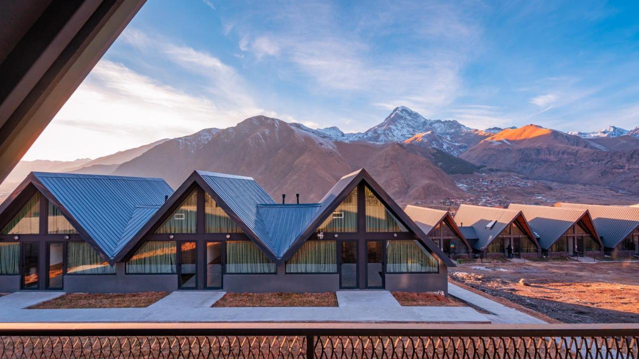 Kazbegi View Cottages ภายนอก รูปภาพ