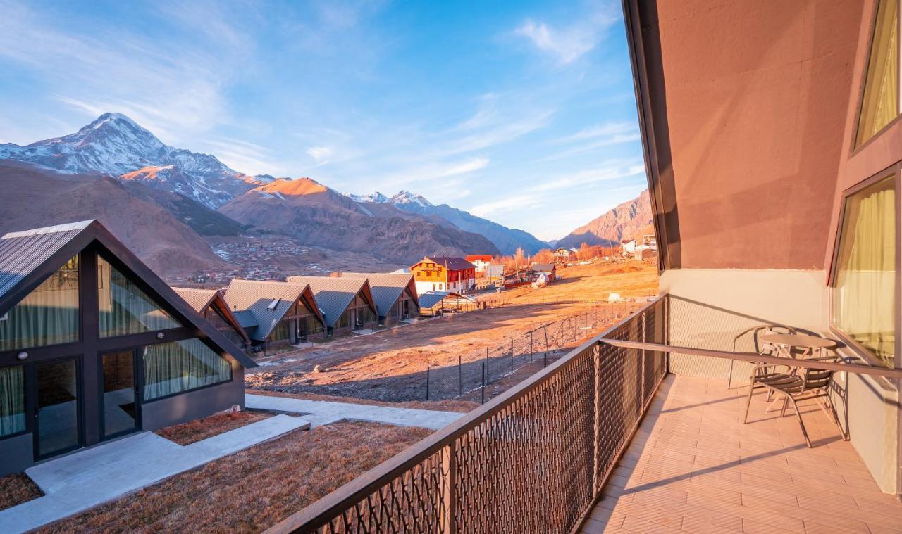 Kazbegi View Cottages ภายนอก รูปภาพ